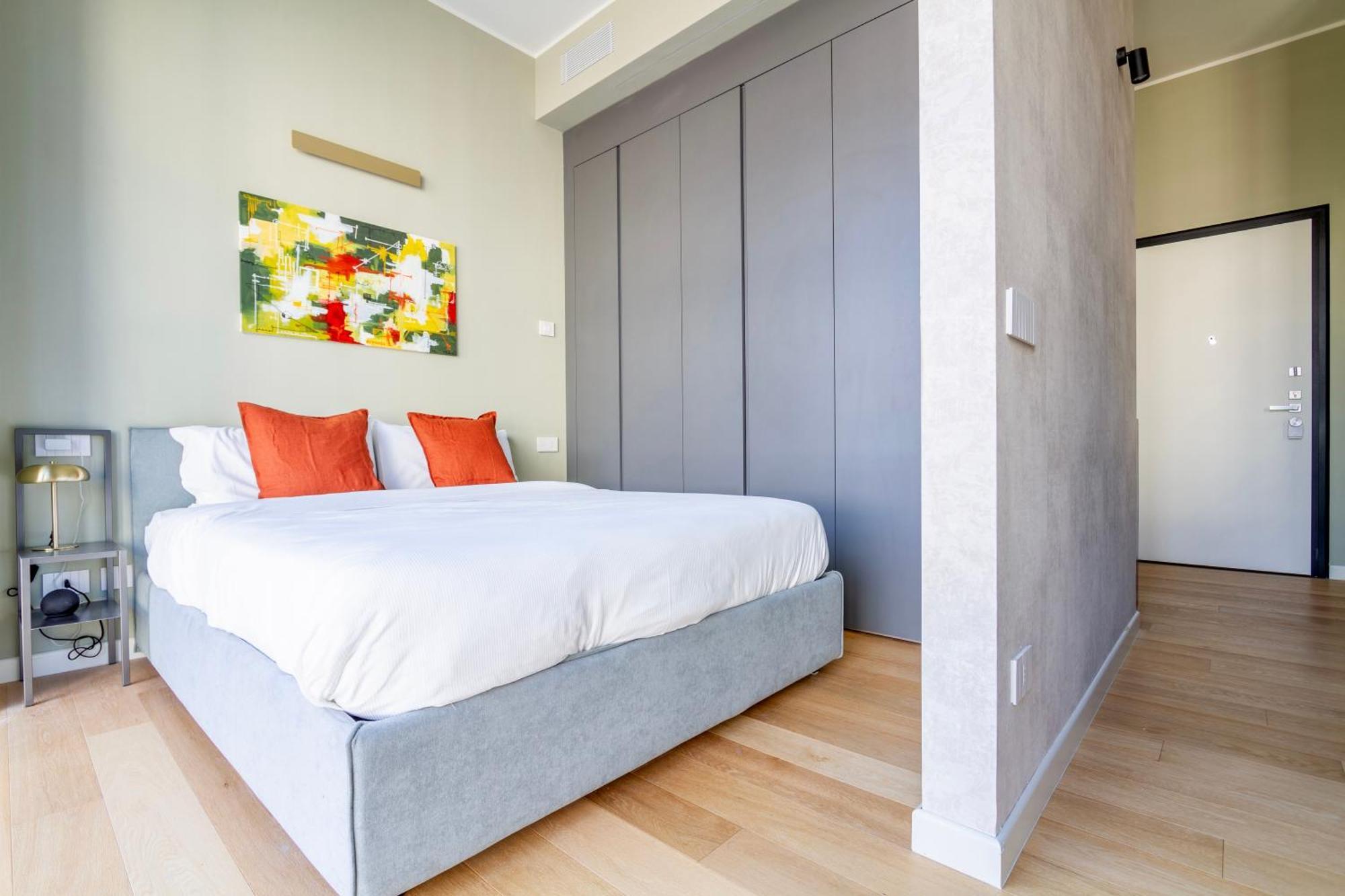 Urban Luxury - Bright And Central Apartment Милано Екстериор снимка